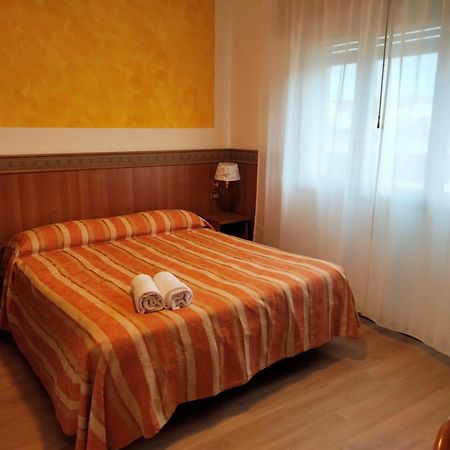 Hotel Kristall سان دونا دي بيافي المظهر الخارجي الصورة