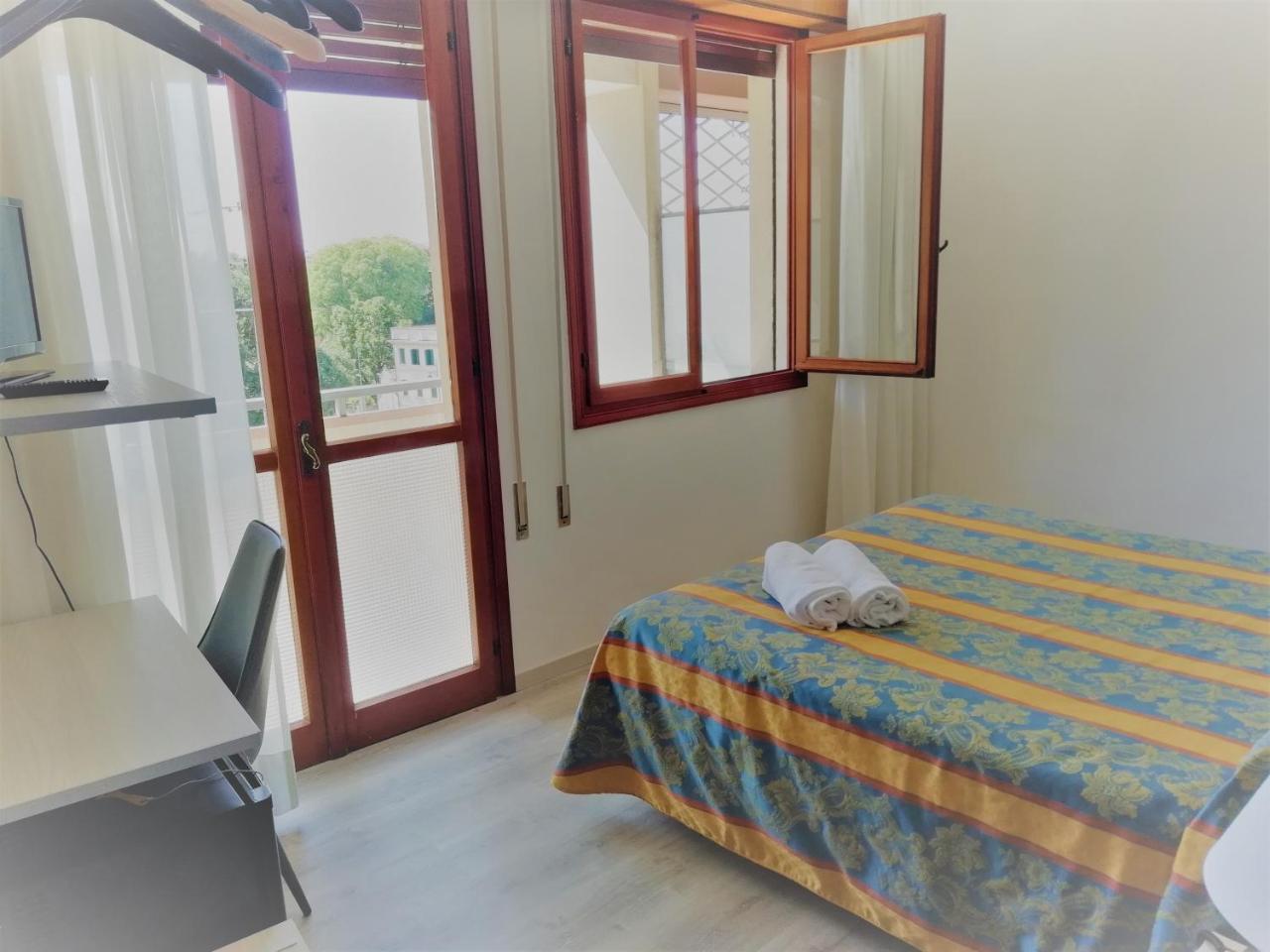 Hotel Kristall سان دونا دي بيافي المظهر الخارجي الصورة